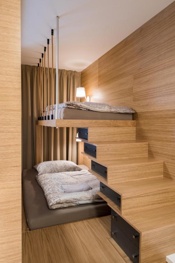 Suites And Apartments Medvedin ชปินด์เลอรูฟ มลิน ภายนอก รูปภาพ